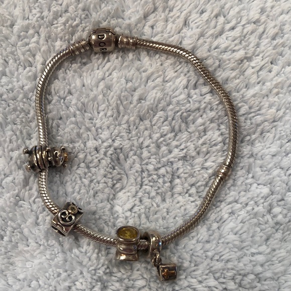 Pandora bracelet with 4 charms - Picture 1 of 5
